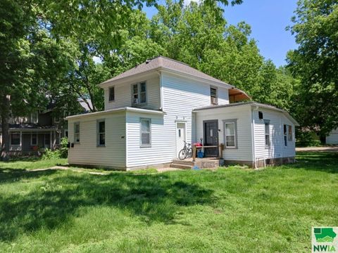 Multi Family in Vermillion SD 317 Center.jpg