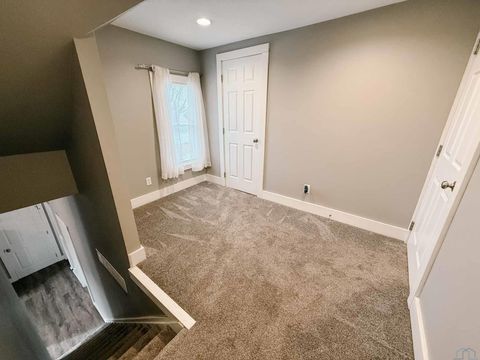 Tiny photo for 212 Arizona Ave NW, Orange City, IA 51041 (MLS # 831543)