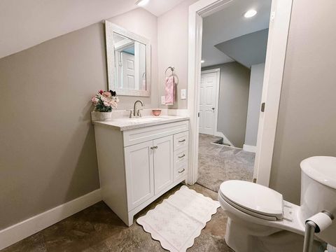 Tiny photo for 212 Arizona Ave NW, Orange City, IA 51041 (MLS # 831543)