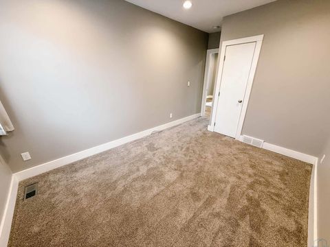 Tiny photo for 212 Arizona Ave NW, Orange City, IA 51041 (MLS # 831543)