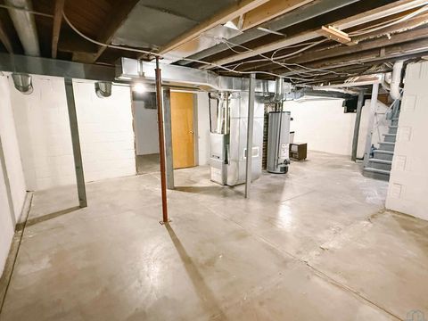 Tiny photo for 212 Arizona Ave NW, Orange City, IA 51041 (MLS # 831543)