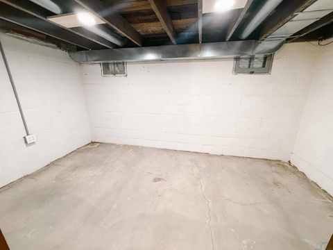 Tiny photo for 212 Arizona Ave NW, Orange City, IA 51041 (MLS # 831543)