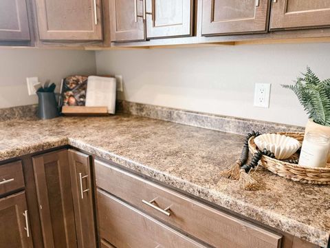 Tiny photo for 212 Arizona Ave NW, Orange City, IA 51041 (MLS # 831543)