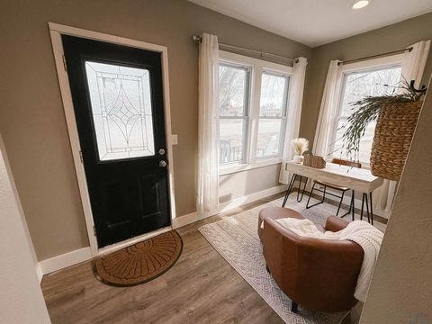 Tiny photo for 212 Arizona Ave NW, Orange City, IA 51041 (MLS # 831543)