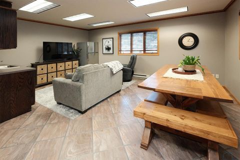 Tiny photo for 920 2nd Avenue NE Ave, Sioux Center, IA 51250 (MLS # 831880)