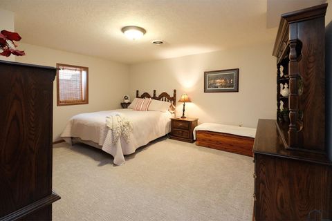 Tiny photo for 920 2nd Avenue NE Ave, Sioux Center, IA 51250 (MLS # 831880)