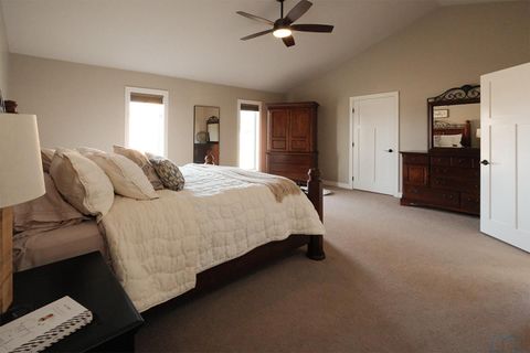 Tiny photo for 920 2nd Avenue NE Ave, Sioux Center, IA 51250 (MLS # 831880)