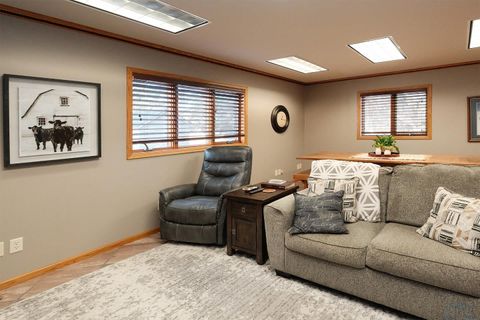 Tiny photo for 920 2nd Avenue NE Ave, Sioux Center, IA 51250 (MLS # 831880)