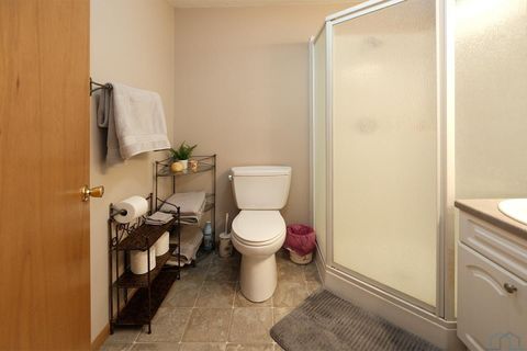 Tiny photo for 920 2nd Avenue NE Ave, Sioux Center, IA 51250 (MLS # 831880)