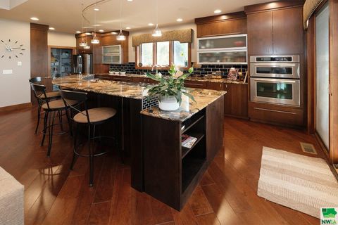 Tiny photo for 1073 Teres View Drive, Sioux Center, IA 51250 (MLS # 829476)