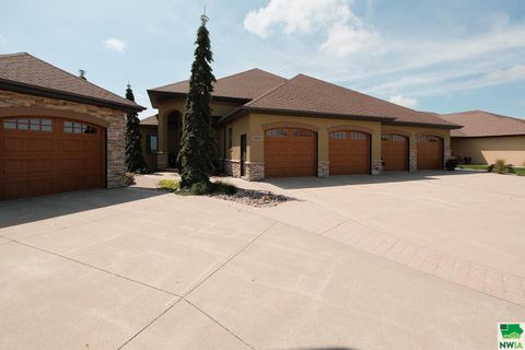 Tiny photo for 1073 Teres View Drive, Sioux Center, IA 51250 (MLS # 829476)