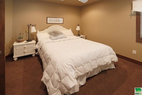 Tiny photo for 1073 Teres View Drive, Sioux Center, IA 51250 (MLS # 829476)