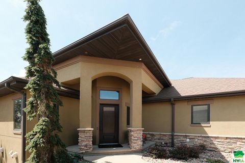 Tiny photo for 1073 Teres View Drive, Sioux Center, IA 51250 (MLS # 829476)