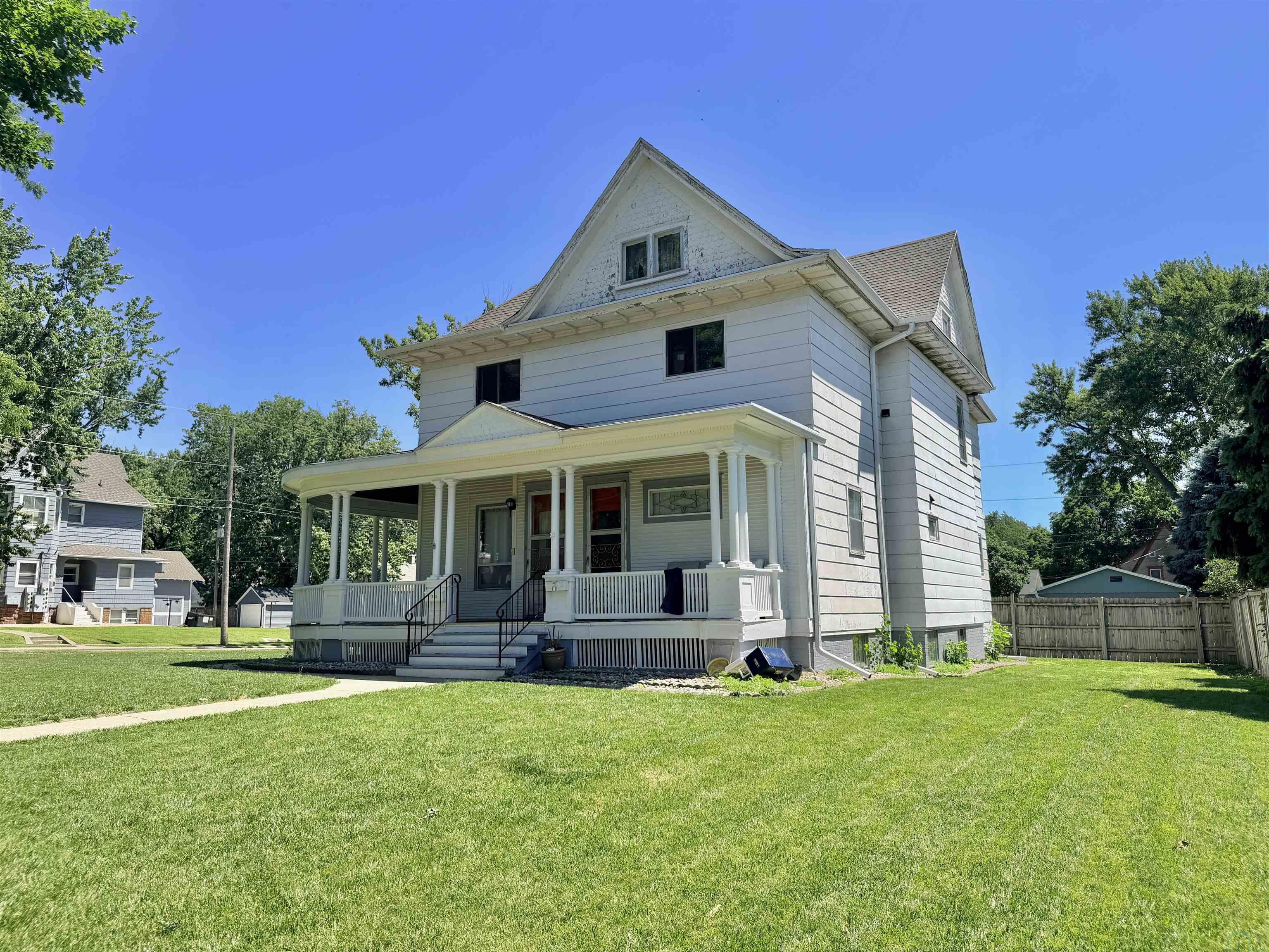 Photo 1 of 6 — 3720-22 4TH AVE, Sioux City, IA 51106