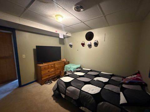 Tiny photo for 847 8th Ave NW Ave, Sioux Center, IA 51250 (MLS # 832201)