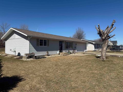 Tiny photo for 847 8th Ave NW Ave, Sioux Center, IA 51250 (MLS # 832201)