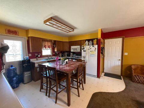Tiny photo for 847 8th Ave NW Ave, Sioux Center, IA 51250 (MLS # 832201)