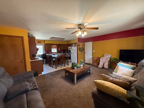 Tiny photo for 847 8th Ave NW Ave, Sioux Center, IA 51250 (MLS # 832201)