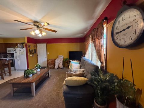 Tiny photo for 847 8th Ave NW Ave, Sioux Center, IA 51250 (MLS # 832201)