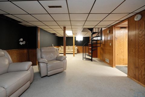 Tiny photo for 37 9th Street SW St, Sioux Center, IA 51250 (MLS # 831731)