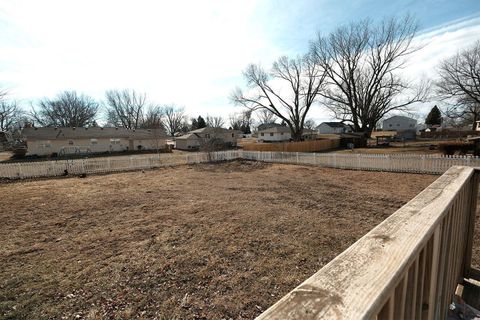 Tiny photo for 37 9th Street SW St, Sioux Center, IA 51250 (MLS # 831731)
