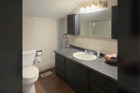 Tiny photo for 37 9th Street SW St, Sioux Center, IA 51250 (MLS # 831731)