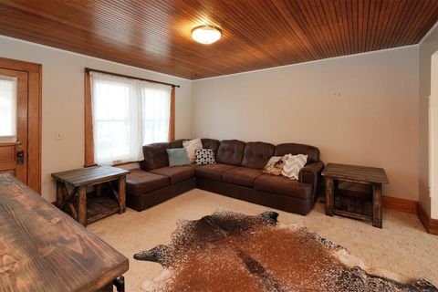 Tiny photo for 37 9th Street SW St, Sioux Center, IA 51250 (MLS # 831731)