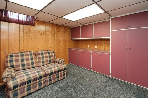 Tiny photo for 37 9th Street SW St, Sioux Center, IA 51250 (MLS # 831731)