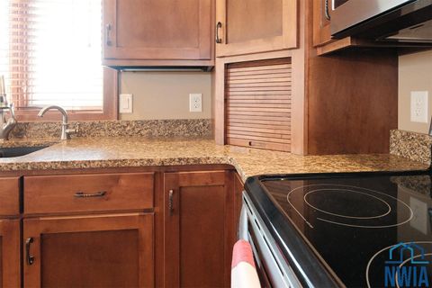 Tiny photo for 2390 Riviera Road, Sioux Center, IA 51250 (MLS # 830617)