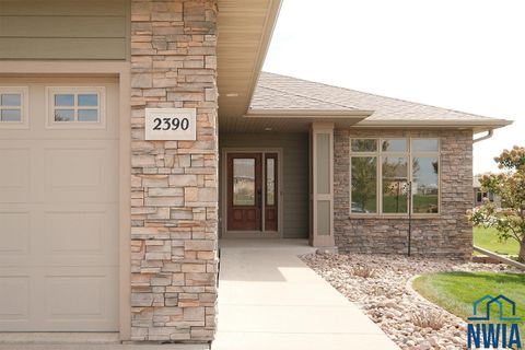 Tiny photo for 2390 Riviera Road, Sioux Center, IA 51250 (MLS # 830617)