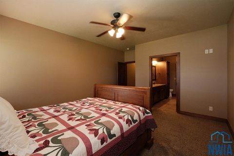 Tiny photo for 2390 Riviera Road, Sioux Center, IA 51250 (MLS # 830617)