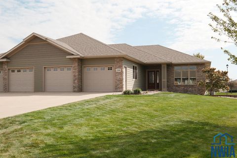 Photo of 2390 Riviera Road, Sioux Center, IA 51250 (MLS # 830617)