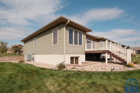 Tiny photo for 2390 Riviera Road, Sioux Center, IA 51250 (MLS # 830617)