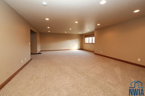Tiny photo for 2390 Riviera Road, Sioux Center, IA 51250 (MLS # 830617)
