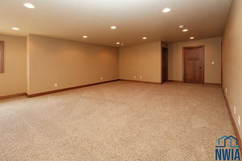 Tiny photo for 2390 Riviera Road, Sioux Center, IA 51250 (MLS # 830617)