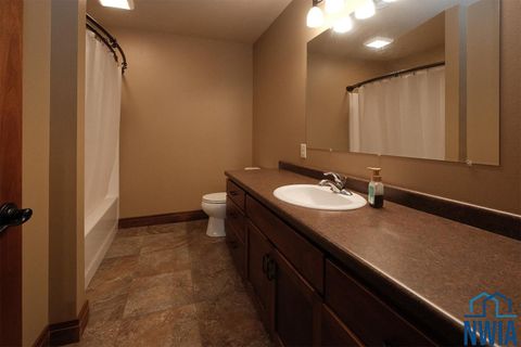 Tiny photo for 2390 Riviera Road, Sioux Center, IA 51250 (MLS # 830617)