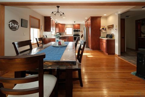 Tiny photo for 3585 Ironwood Ave, Orange City, IA 51041 (MLS # 831741)