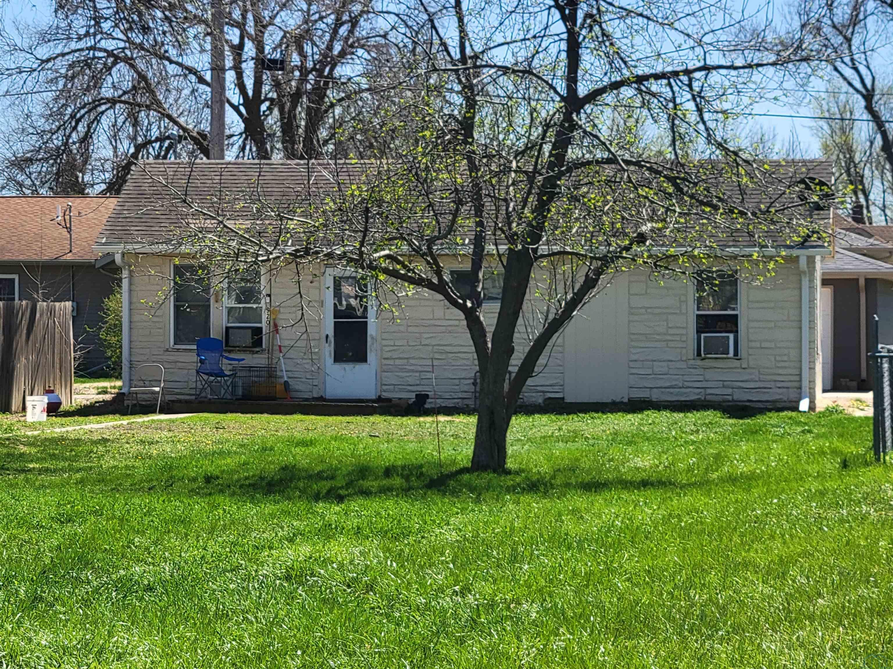 Photo 1 of 2 — 920 Pacquette Ave, Sioux City, IA 51109