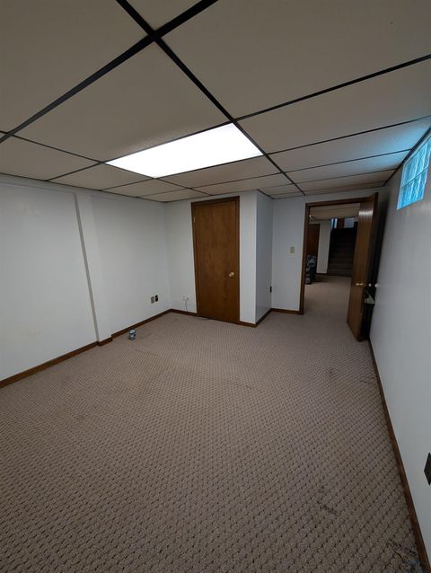 Tiny photo for 911 10th Street, Sheldon, IA 51201 (MLS # 829369)