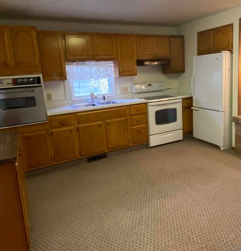 Tiny photo for 911 10th Street, Sheldon, IA 51201 (MLS # 829369)