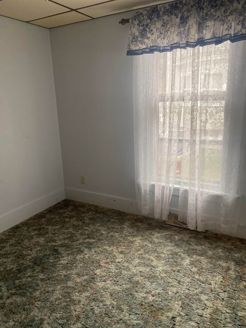 Tiny photo for 911 10th Street, Sheldon, IA 51201 (MLS # 829369)