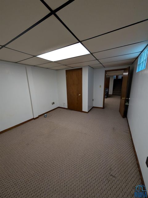 Tiny photo for 911 10th Street, Sheldon, IA 51201 (MLS # 829369)