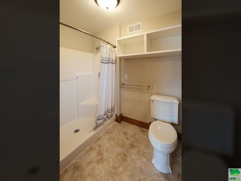 Tiny photo for 544 13th Street Circle SE Cir, Sioux Center, IA 51250 (MLS # 828491)