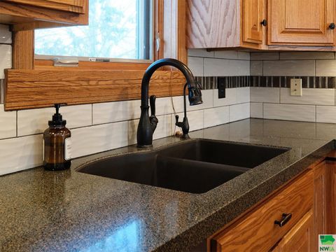 Tiny photo for 544 13th Street Circle SE Cir, Sioux Center, IA 51250 (MLS # 828491)