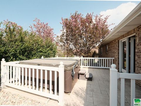 Tiny photo for 544 13th Street Circle SE Cir, Sioux Center, IA 51250 (MLS # 828491)