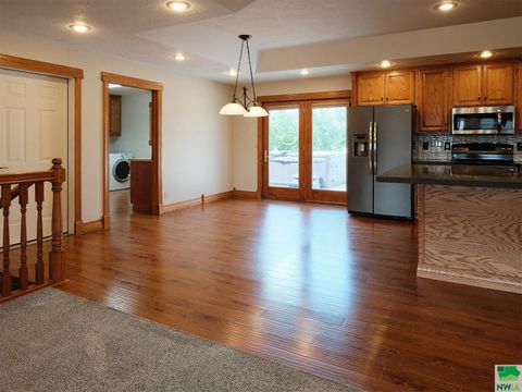 Tiny photo for 544 13th Street Circle SE Cir, Sioux Center, IA 51250 (MLS # 828491)