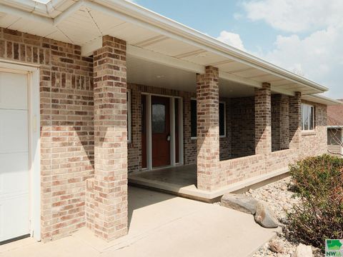 Tiny photo for 544 13th Street Circle SE Cir, Sioux Center, IA 51250 (MLS # 828491)