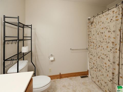 Tiny photo for 544 13th Street Circle SE Cir, Sioux Center, IA 51250 (MLS # 828491)