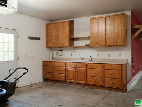 Tiny photo for 544 13th Street Circle SE Cir, Sioux Center, IA 51250 (MLS # 828491)