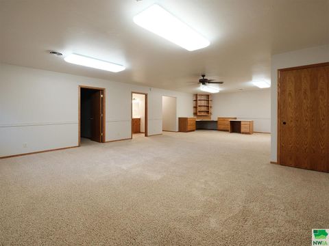 Tiny photo for 544 13th Street Circle SE Cir, Sioux Center, IA 51250 (MLS # 828491)